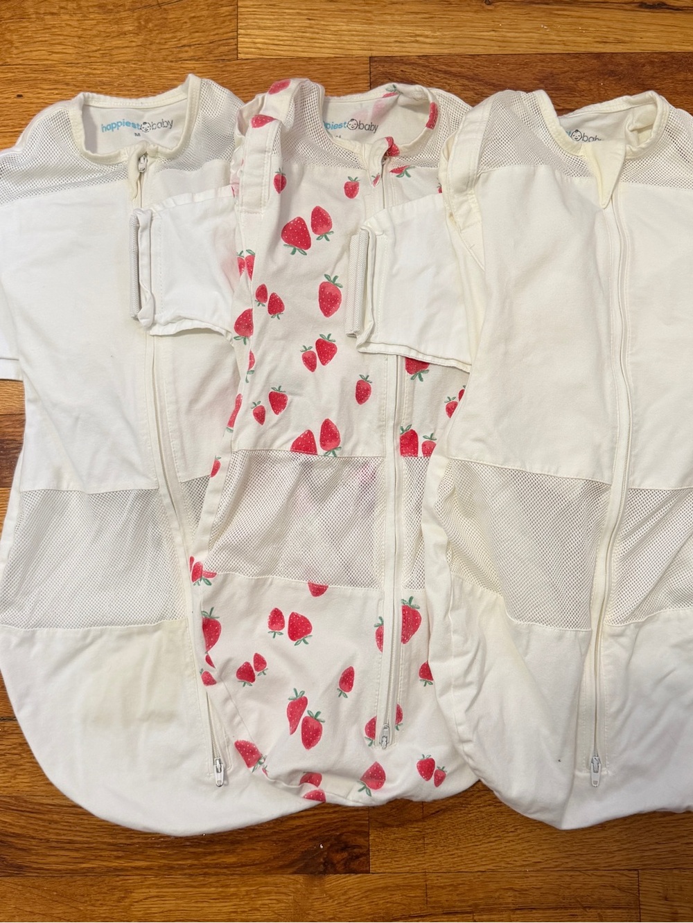 Happiest Baby SNOO Sack White & Strawberry Print Sleep Sacks Medium - Pack of 3